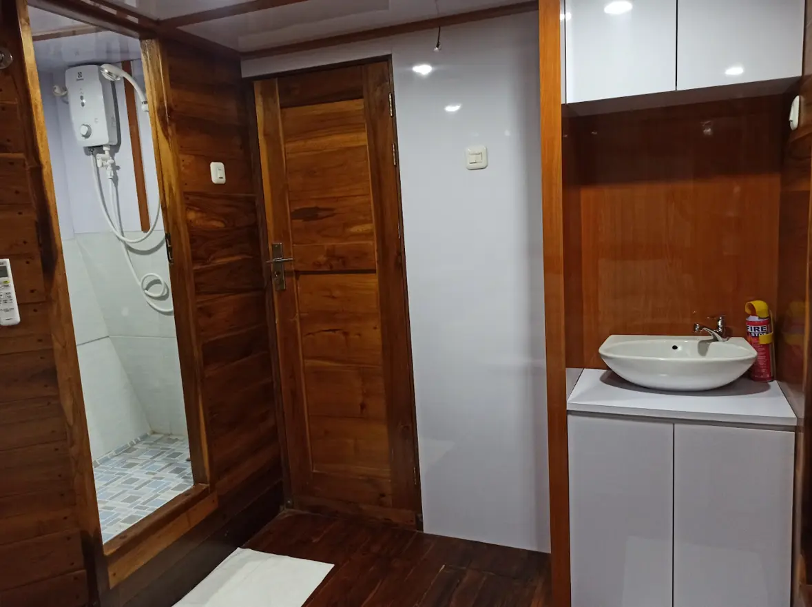Master-Suite-Cabin-2