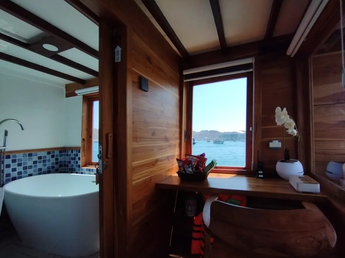 Master-Suite-Ocean-View-4