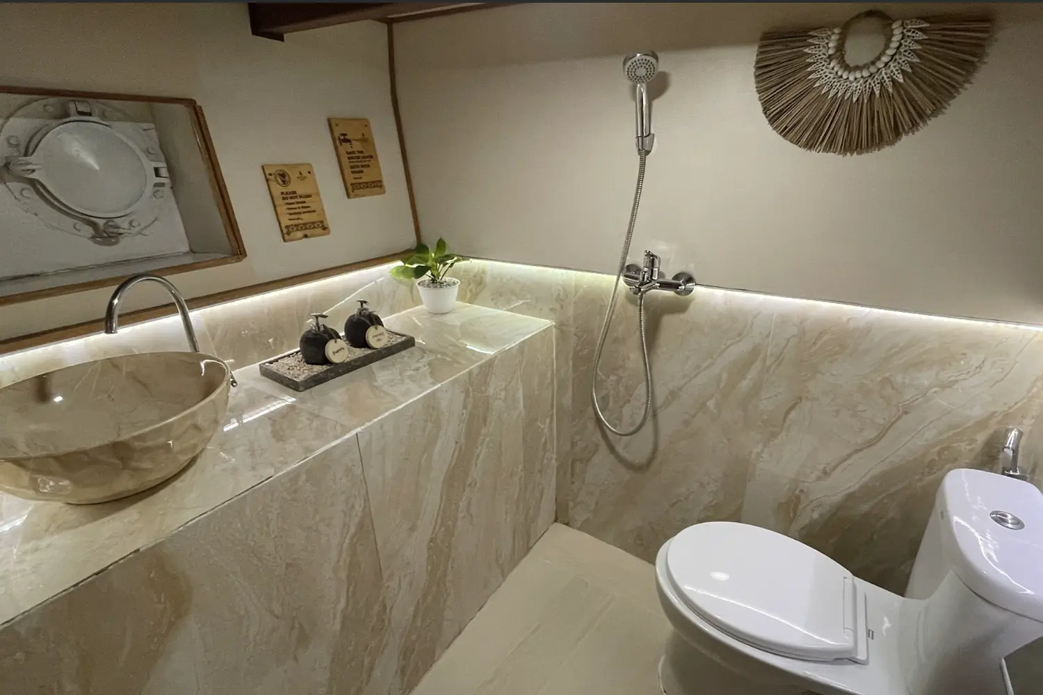 Vinca-Balinese-Room-5