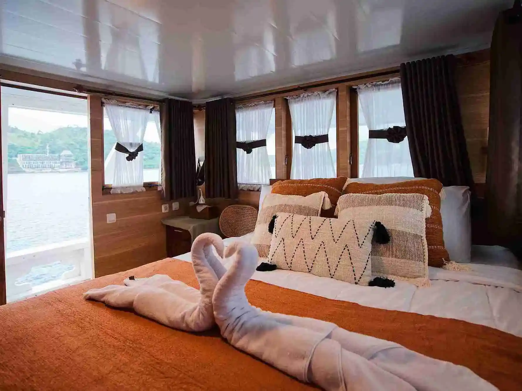 sands-bajo-master-room-2