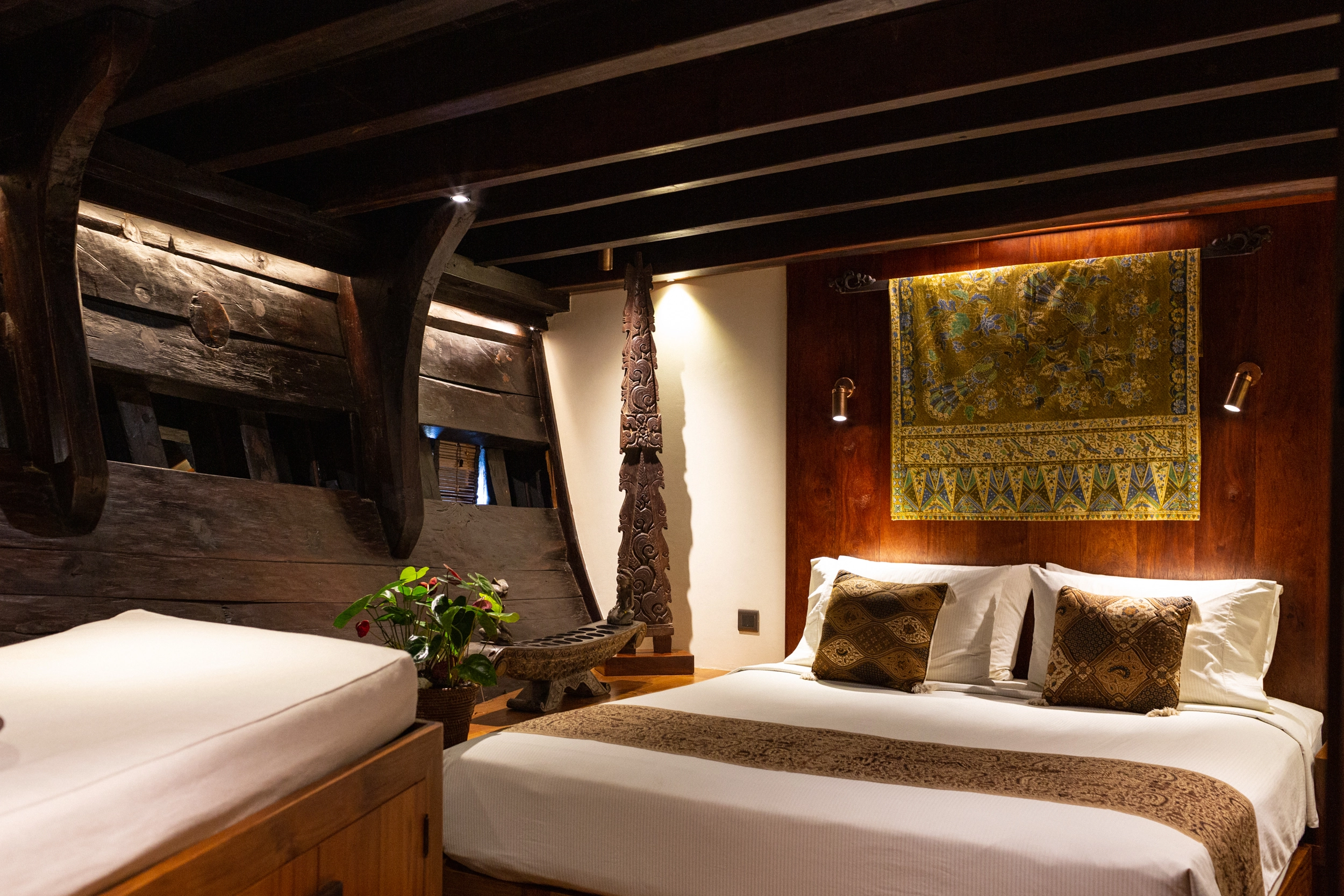 Silolona-Cabin-Java-3