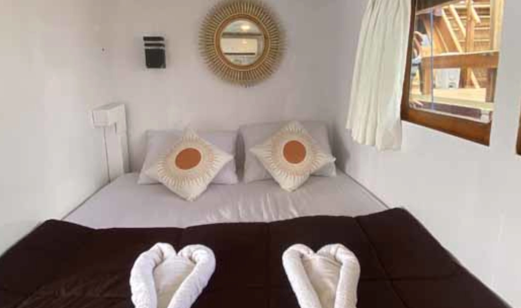 Private-Cabin-Sip-Liveaboard-c