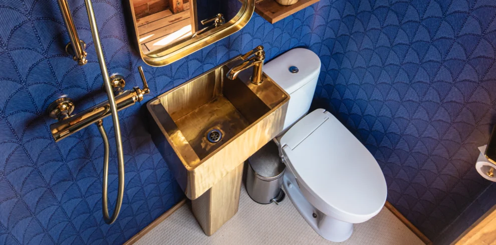 SAMARA II OUTDOOR BATHROOM 1