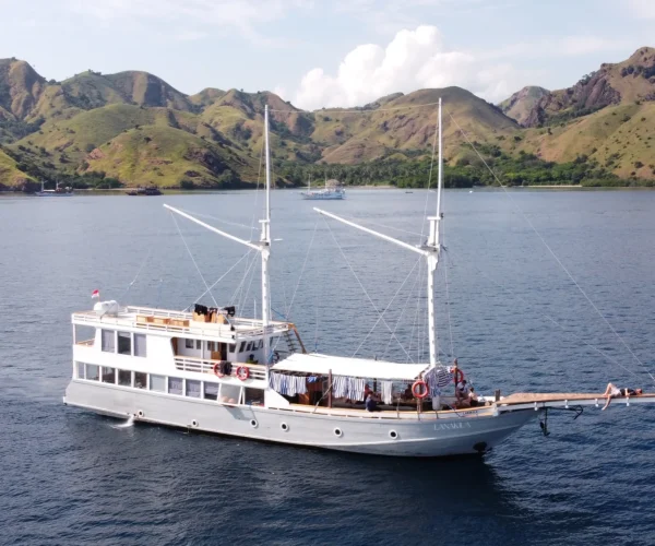 Lanakila-cruise-komodo-10