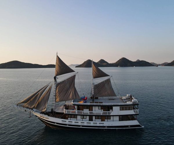 Sukha-Sail-Phinisea1